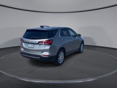 Used 2024 Chevrolet Equinox LT AWD/4WD image 9
