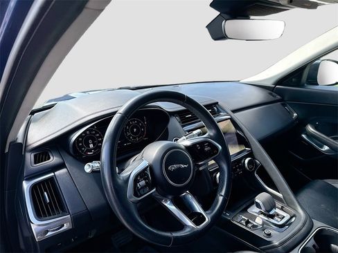 Used 2021 Jaguar E-PACE SE image 12