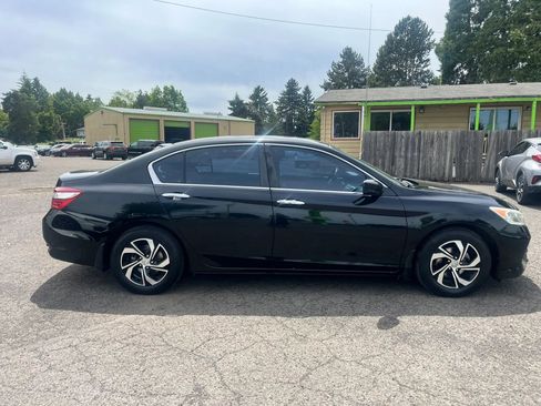 Used 2016 Honda Accord LX image 2