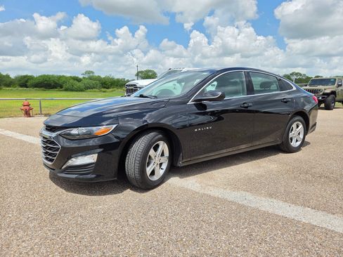 Used 2024 Chevrolet Malibu LT FWD image 3