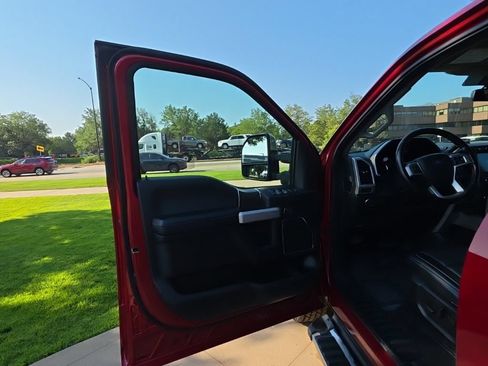 Used 2021 Ford F250 Lariat w/ Chrome Package AWD/4WD image 9