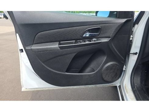 Used 2014 Chevrolet Cruze LT FWD image 6