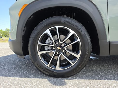 New 2026 Chevrolet TrailBlazer LT w/ LT Cold Weather Package FWD image 37