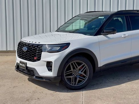 New 2026 Ford Explorer ST w/ Sun And Sound Package AWD/4WD image 2