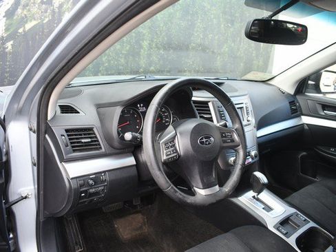 Used 2014 Subaru Outback 2.5i Premium w/ Popular Package #1B AWD/4WD image 14