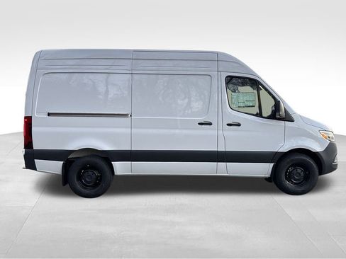 New 2025 Mercedes-Benz Sprinter 2500 image 6