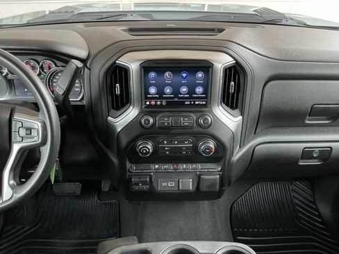 Used 2021 Chevrolet Silverado 2500 LT image 9