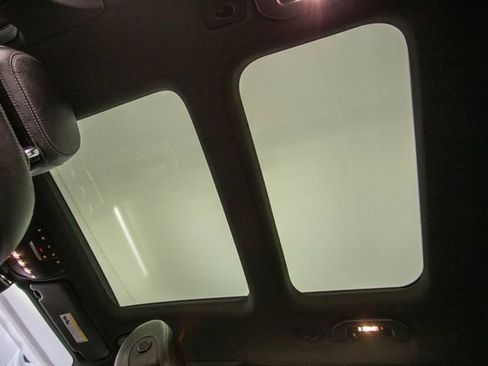 Used 2020 Mercedes-Benz GLC 300 4MATIC w/ Parking Assistance Package image 54