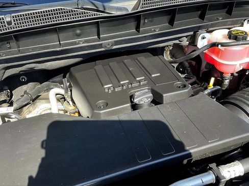 Used 2024 GMC Sierra 1500 SLE image 34