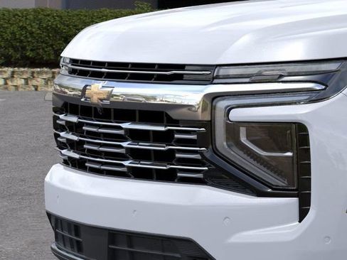 New 2026 Chevrolet Suburban Premier image 14