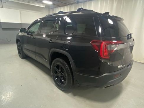 Used 2023 GMC Acadia AT4 w/ Preferred Package AWD/4WD image 2