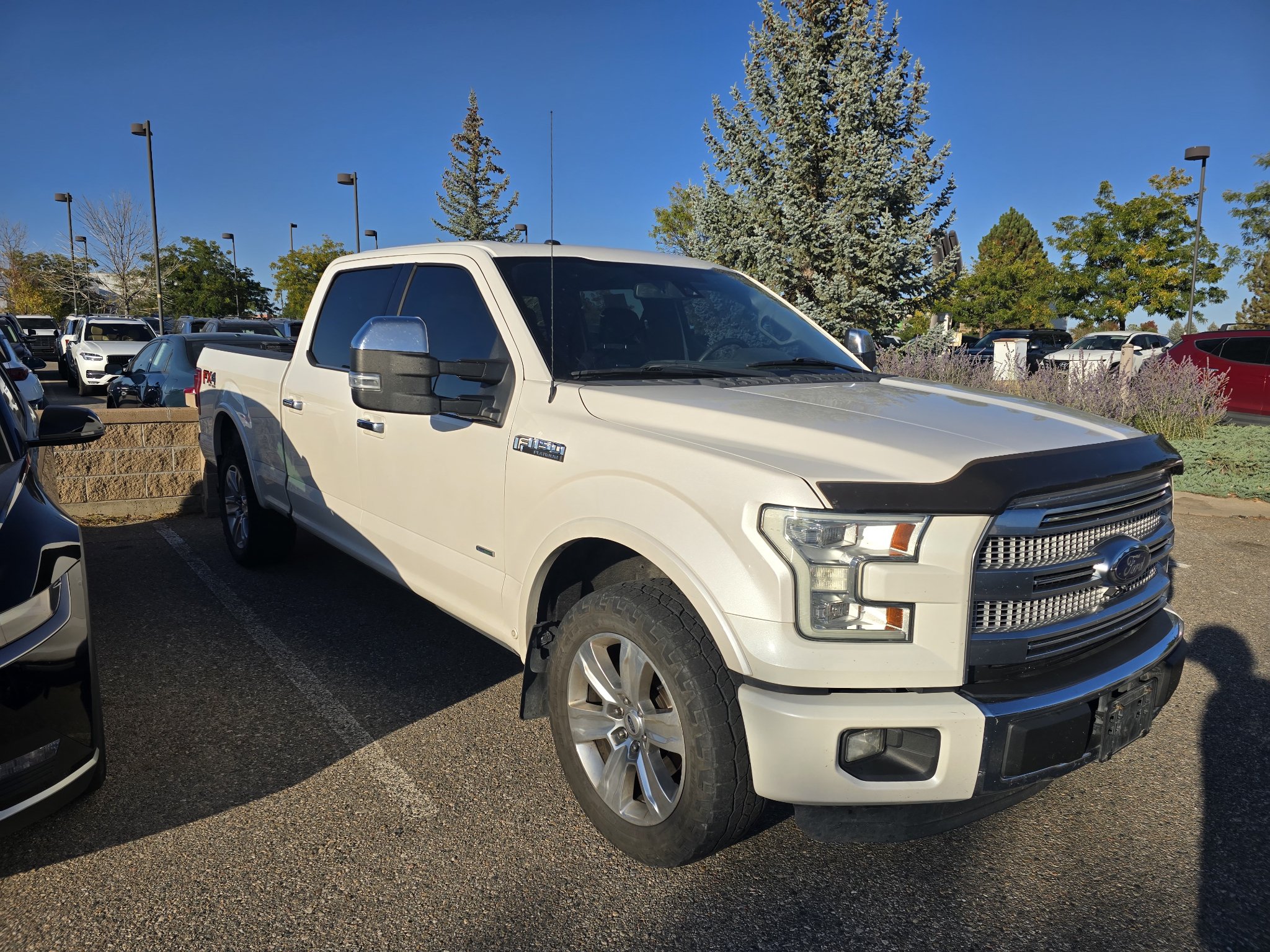 Used 2015 Ford F150 Platinum w/ Equipment Group 701A Luxury AWD/4WD image 7