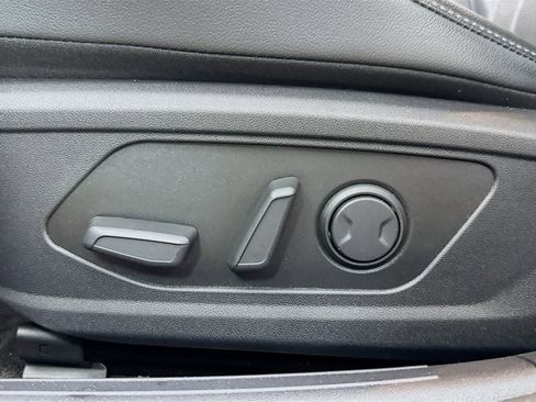 Used 2023 Hyundai Elantra Limited image 20