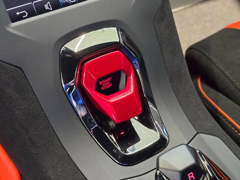 Used 2023 Lamborghini Huracan STO image 23