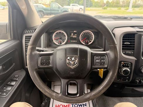 Used 2018 RAM 1500 Tradesman AWD/4WD image 10