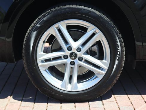 Certified 2023 Audi Q5 e Premium w/ Convenience Package AWD/4WD image 10