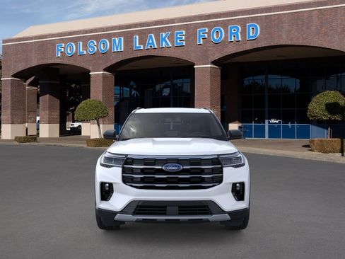 New 2026 Ford Explorer Active w/ Active Comfort Package AWD/4WD image 6