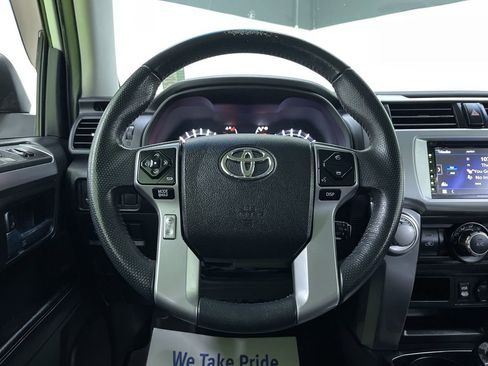 Used 2016 Toyota 4Runner SR5 image 19