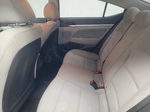 Used 2019 Hyundai Elantra SEL FWD image 18