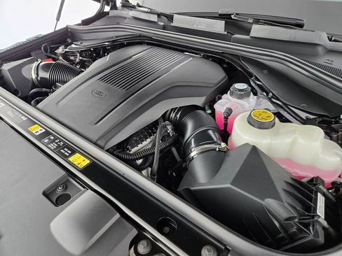 New 2026 Land Rover Range Rover Sport Dynamic SE AWD/4WD image 19