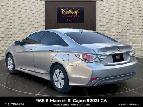 Used 2012 Hyundai Sonata Hybrid w/ Leather Pkg FWD image 5