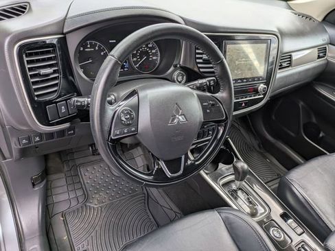 Used 2020 Mitsubishi Outlander SEL AWD/4WD image 13