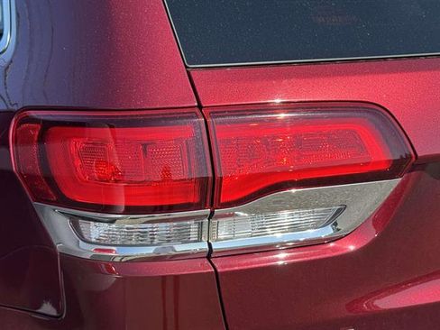 Used 2021 Jeep Grand Cherokee Limited image 9