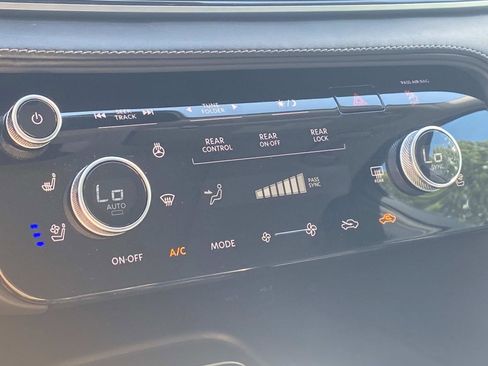 Used 2023 INFINITI QX60 Luxe w/ Cargo Package image 20