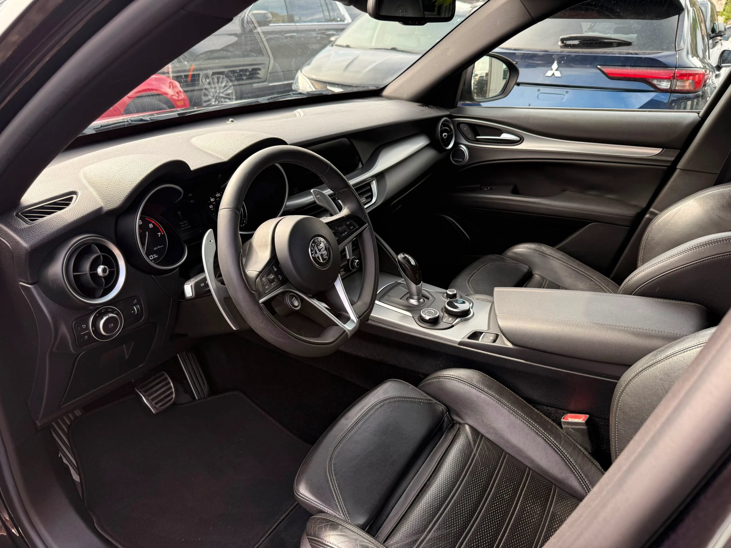 Used 2018 Alfa Romeo Stelvio Ti Sport AWD/4WD image 9