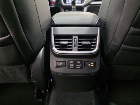 Certified 2025 Subaru Outback Limited image 30