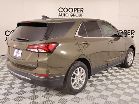 Used 2023 Chevrolet Equinox LT w/ LPO, Floor Liner Package image 19