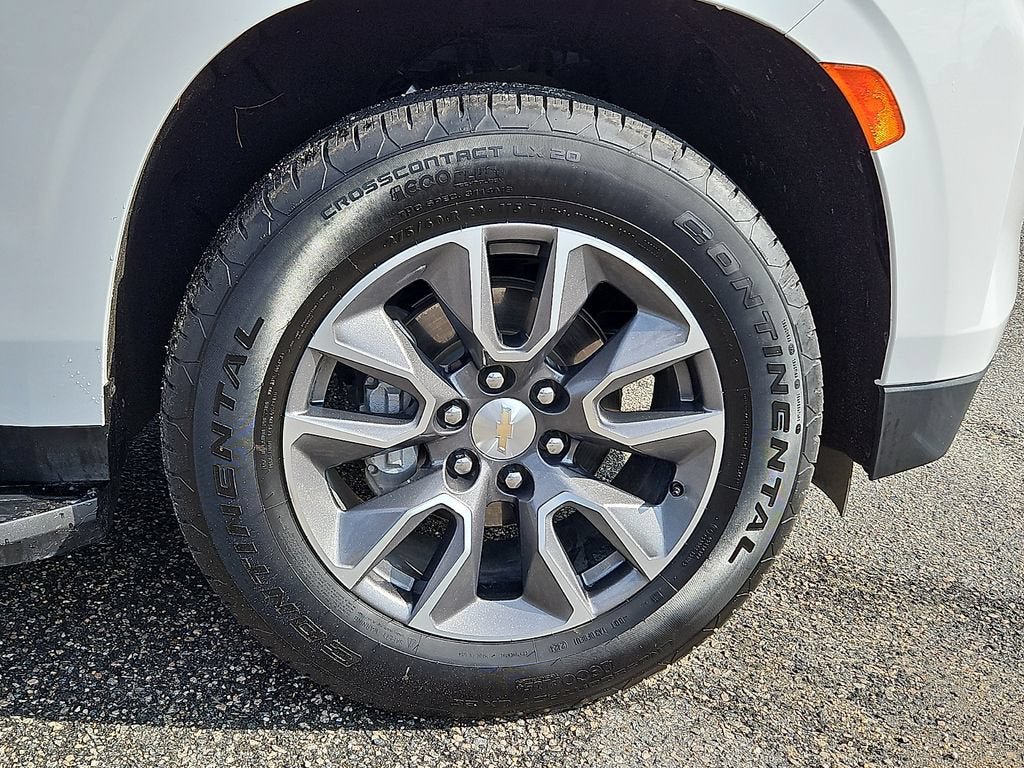 Certified 2024 Chevrolet Tahoe LS w/ Driver Alert Package RWD image 8