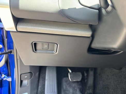 New 2026 Land Rover Range Rover SV AWD/4WD image 34