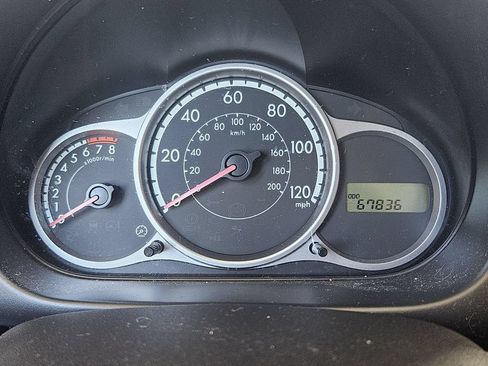 Used 2011 MAZDA MAZDA2 Sport FWD image 15