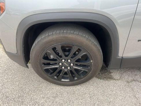 Used 2023 GMC Acadia SLT w/ Elevation Edition AWD/4WD image 11