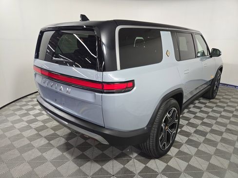 Used 2024 Rivian R1S Adventure AWD/4WD image 5