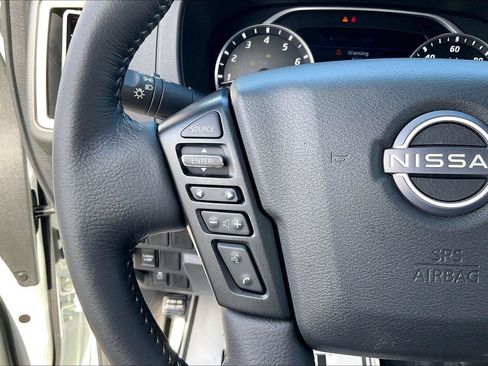 Certified 2025 Nissan Frontier SV w/ SV Convenience Package RWD image 20