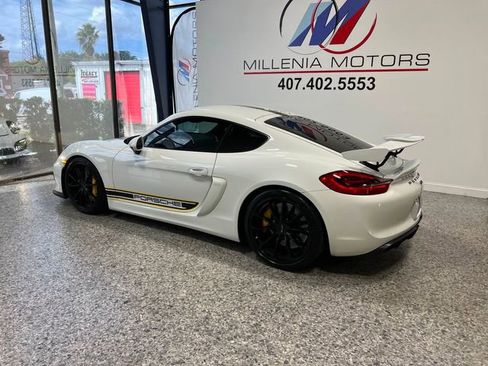 Used 2016 Porsche Cayman GT4 image 2