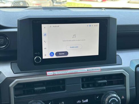 Certified 2025 Toyota Tacoma SR5 w/ SR5 Upgrade Package AWD/4WD image 20