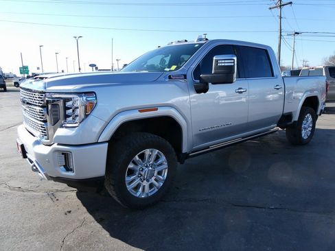 Certified 2022 GMC Sierra 2500 Denali image 9