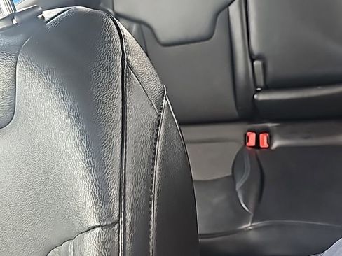 Certified 2022 Jeep Compass Latitude image 11