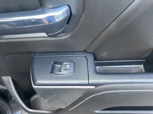 Used 2018 Chevrolet Silverado 1500 LT w/ All Star Edition image 21