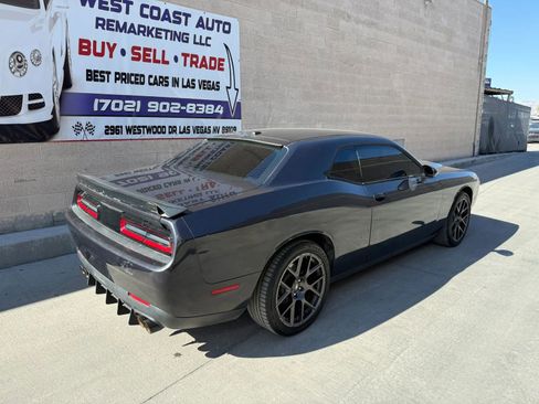 Used 2019 Dodge Challenger SXT w/ Blacktop Package image 4