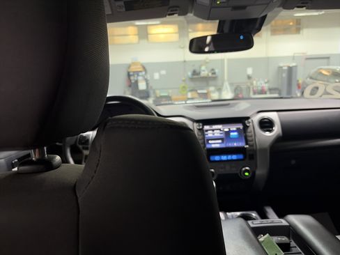 Used 2020 Toyota Tundra SR5 w/ TRD Off-Road Package AWD/4WD image 25