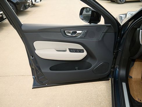 New 2026 Volvo XC60 B5 Plus w/ Protection Package Premier image 11