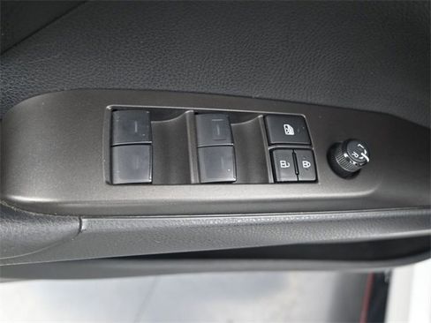 Used 2024 Toyota Camry image 12