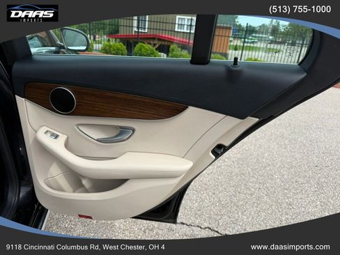 Used 2020 Mercedes-Benz C 300 4MATIC Sedan image 30