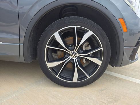Used 2022 Volkswagen Tiguan SEL R-Line AWD/4WD image 28