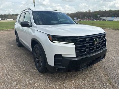 New 2026 Honda Pilot Sport image 2
