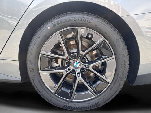New 2026 BMW i4 eDrive40 w/ Parking Assistance Package RWD image 34